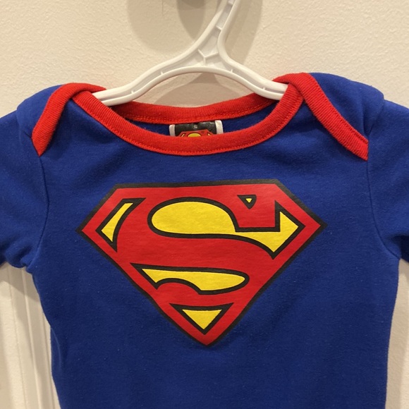 3/$15 Superman Long Sleeved Onesie/Diaper Shirt - Picture 2 of 7